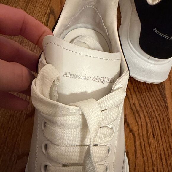 Alexander McQueen Court Trainer in White/Black Size 39 - Picture 6 of 7